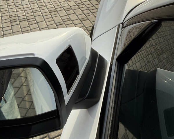 Белый Ауди Ку 5, объемом двигателя 1.98 л и пробегом 100 тыс. км за 27000 $, фото 20 на Automoto.ua