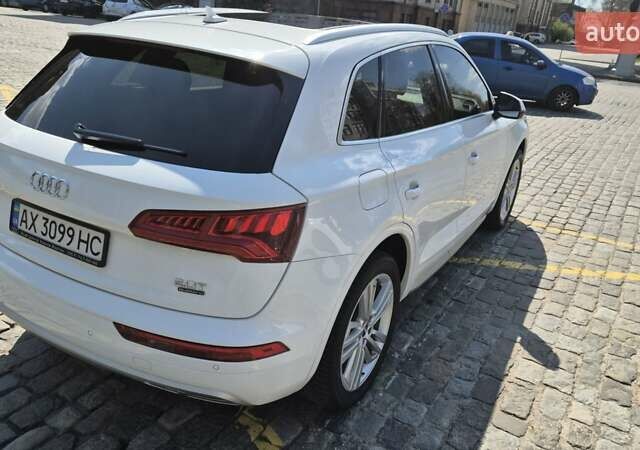 Белый Ауди Ку 5, объемом двигателя 1.98 л и пробегом 57 тыс. км за 30000 $, фото 9 на Automoto.ua