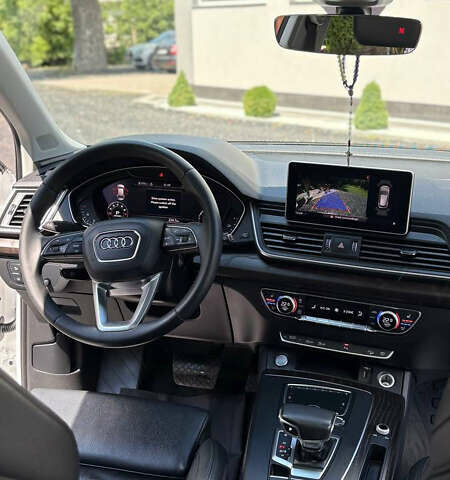 Белый Ауди Ку 5, объемом двигателя 1.98 л и пробегом 128 тыс. км за 27999 $, фото 33 на Automoto.ua