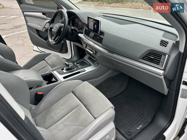 Белый Ауди Ку 5, объемом двигателя 1.98 л и пробегом 206 тыс. км за 25900 $, фото 51 на Automoto.ua