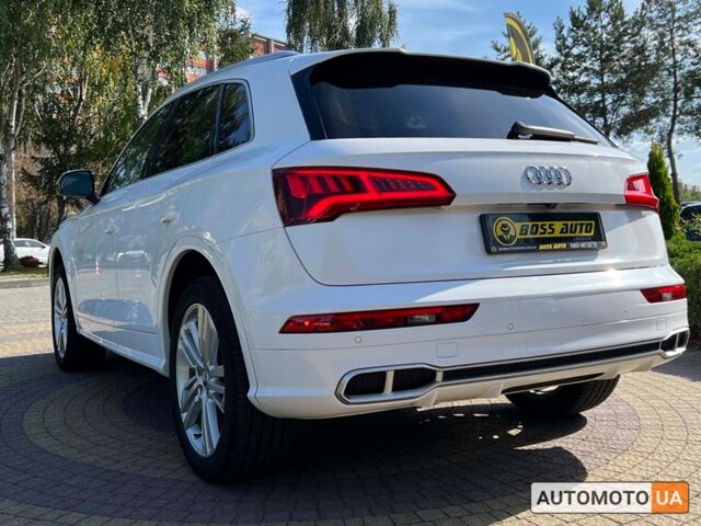 Белый Ауди Ку 5, объемом двигателя 2 л и пробегом 27 тыс. км за 35800 $, фото 4 на Automoto.ua