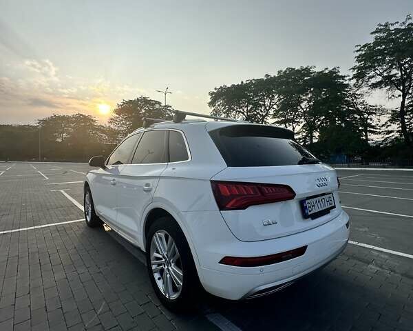 Белый Ауди Ку 5, объемом двигателя 1.98 л и пробегом 145 тыс. км за 29300 $, фото 7 на Automoto.ua