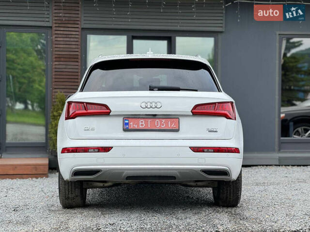 Белый Ауди Ку 5, объемом двигателя 2 л и пробегом 100 тыс. км за 27900 $, фото 17 на Automoto.ua