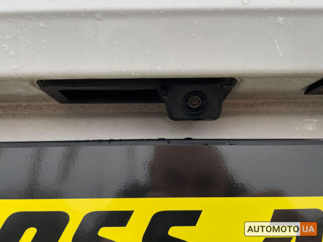 Белый Ауди Ку 5, объемом двигателя 2 л и пробегом 104 тыс. км за 27800 $, фото 7 на Automoto.ua