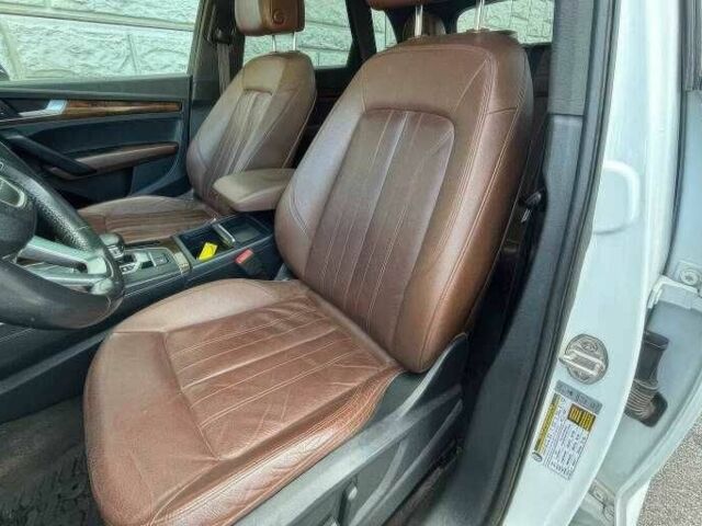 Белый Ауди Ку 5, объемом двигателя 2 л и пробегом 87 тыс. км за 14500 $, фото 13 на Automoto.ua