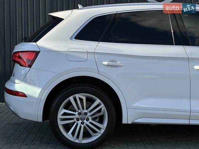 Белый Ауди Ку 5, объемом двигателя 1.98 л и пробегом 178 тыс. км за 24900 $, фото 7 на Automoto.ua