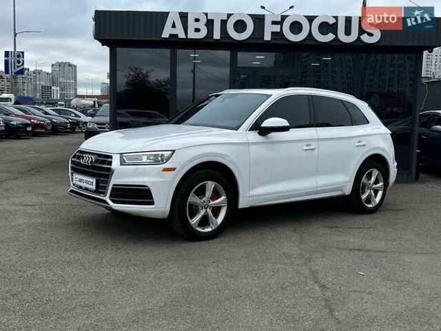 Белый Ауди Ку 5, объемом двигателя 2 л и пробегом 209 тыс. км за 25990 $, фото 4 на Automoto.ua