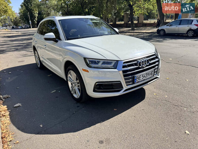 Белый Ауди Ку 5, объемом двигателя 2 л и пробегом 139 тыс. км за 31500 $, фото 2 на Automoto.ua