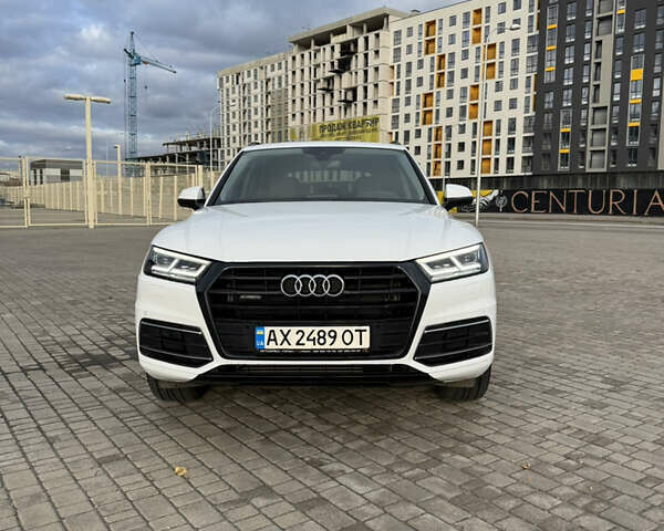 Белый Ауди Ку 5, объемом двигателя 1.98 л и пробегом 100 тыс. км за 27000 $, фото 1 на Automoto.ua