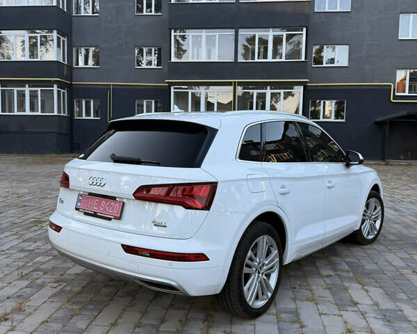 Белый Ауди Ку 5, объемом двигателя 2 л и пробегом 167 тыс. км за 27400 $, фото 9 на Automoto.ua
