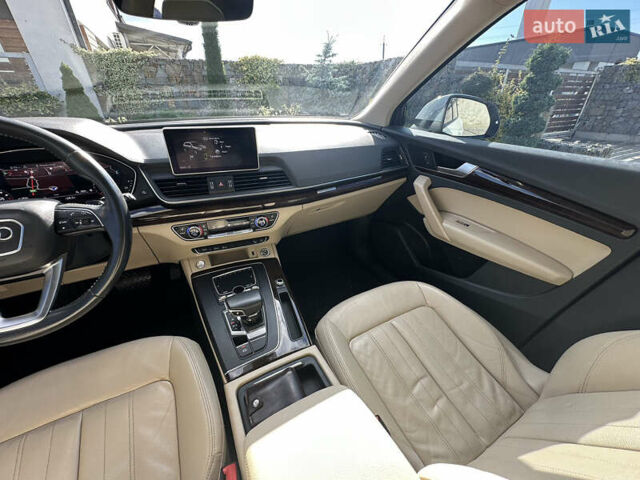 Белый Ауди Ку 5, объемом двигателя 1.98 л и пробегом 186 тыс. км за 21800 $, фото 21 на Automoto.ua