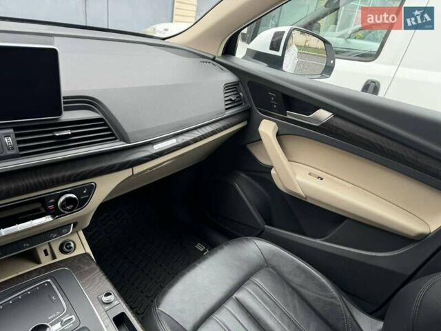 Белый Ауди Ку 5, объемом двигателя 1.98 л и пробегом 162 тыс. км за 26500 $, фото 8 на Automoto.ua