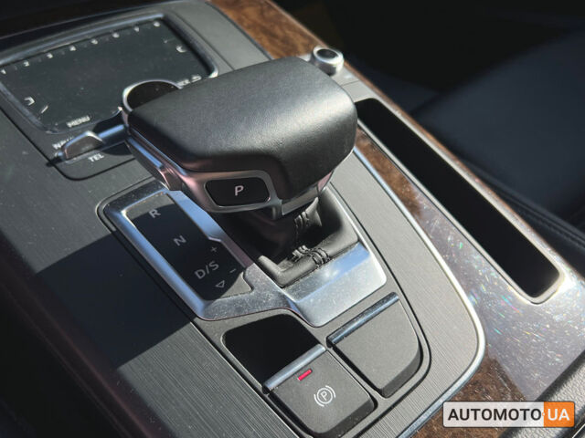 Белый Ауди Ку 5, объемом двигателя 2 л и пробегом 27 тыс. км за 35800 $, фото 22 на Automoto.ua