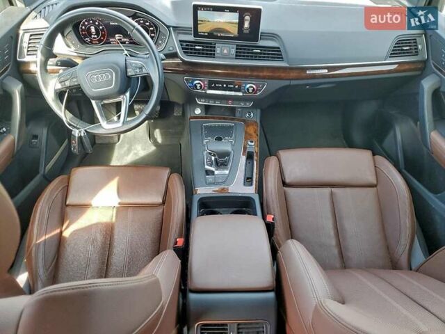 Белый Ауди Ку 5, объемом двигателя 1.98 л и пробегом 23 тыс. км за 10000 $, фото 7 на Automoto.ua