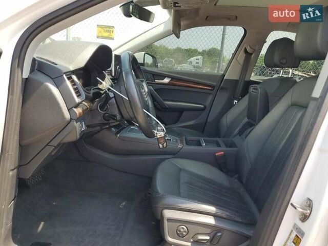 Білий Ауді Ку 5, об'ємом двигуна 1.98 л та пробігом 148 тис. км за 7700 $, фото 7 на Automoto.ua