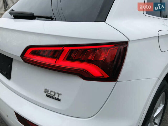 Белый Ауди Ку 5, объемом двигателя 2 л и пробегом 155 тыс. км за 17980 $, фото 54 на Automoto.ua