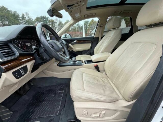 Белый Ауди Ку 5, объемом двигателя 2 л и пробегом 49 тыс. км за 19700 $, фото 10 на Automoto.ua