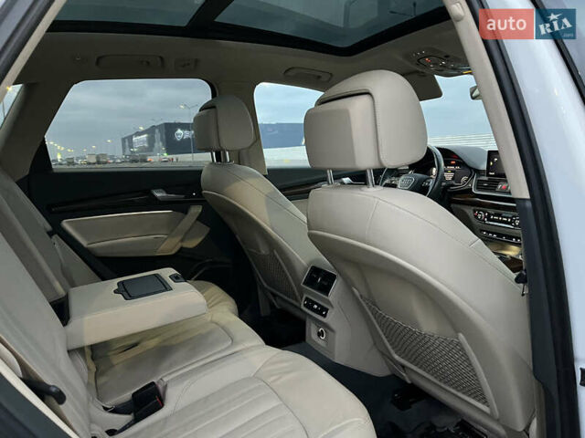 Білий Ауді Ку 5, об'ємом двигуна 1.98 л та пробігом 111 тис. км за 25600 $, фото 20 на Automoto.ua