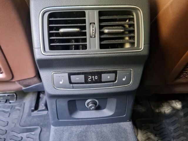 Белый Ауди Ку 5, объемом двигателя 0 л и пробегом 73 тыс. км за 14700 $, фото 12 на Automoto.ua