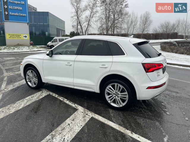 Белый Ауди Ку 5, объемом двигателя 2 л и пробегом 120 тыс. км за 27800 $, фото 5 на Automoto.ua