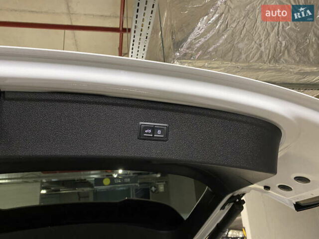 Белый Ауди Ку 5, объемом двигателя 1.98 л и пробегом 130 тыс. км за 26800 $, фото 11 на Automoto.ua