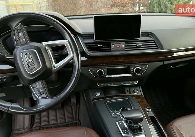 Белый Ауди Ку 5, объемом двигателя 1.98 л и пробегом 108 тыс. км за 26700 $, фото 13 на Automoto.ua