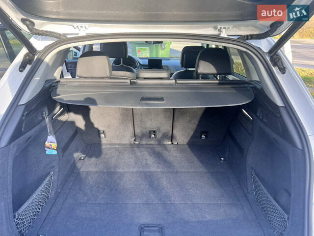 Белый Ауди Ку 5, объемом двигателя 0 л и пробегом 120 тыс. км за 26000 $, фото 10 на Automoto.ua