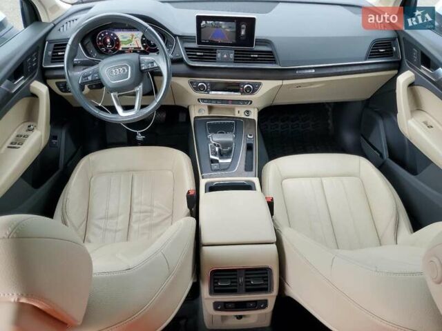 Белый Ауди Ку 5, объемом двигателя 2 л и пробегом 147 тыс. км за 8300 $, фото 7 на Automoto.ua