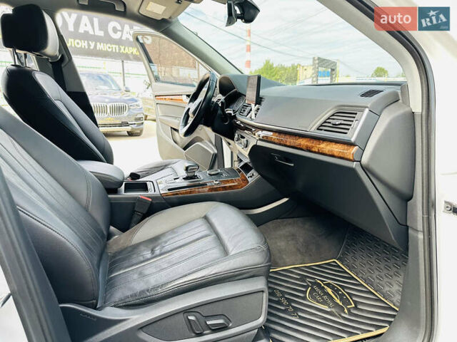 Белый Ауди Ку 5, объемом двигателя 1.98 л и пробегом 93 тыс. км за 26500 $, фото 25 на Automoto.ua