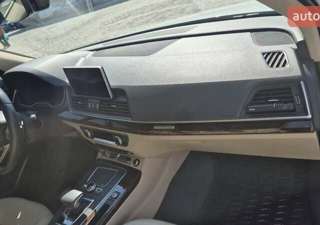 Белый Ауди Ку 5, объемом двигателя 1.98 л и пробегом 57 тыс. км за 30000 $, фото 22 на Automoto.ua