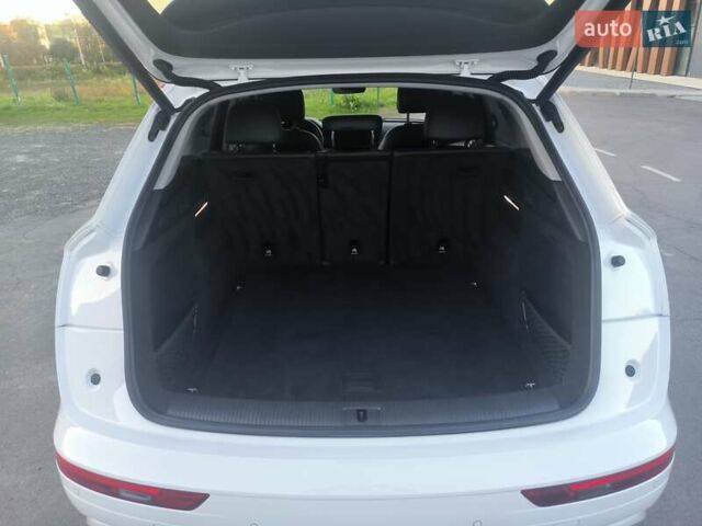 Белый Ауди Ку 5, объемом двигателя 1.98 л и пробегом 211 тыс. км за 18700 $, фото 33 на Automoto.ua