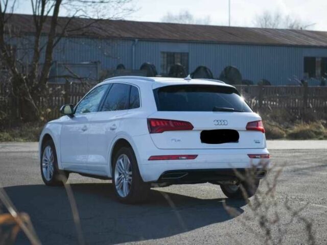 Белый Ауди Ку 5, объемом двигателя 2 л и пробегом 55 тыс. км за 15800 $, фото 5 на Automoto.ua