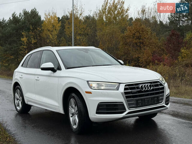 Белый Ауди Ку 5, объемом двигателя 2 л и пробегом 171 тыс. км за 20000 $, фото 11 на Automoto.ua