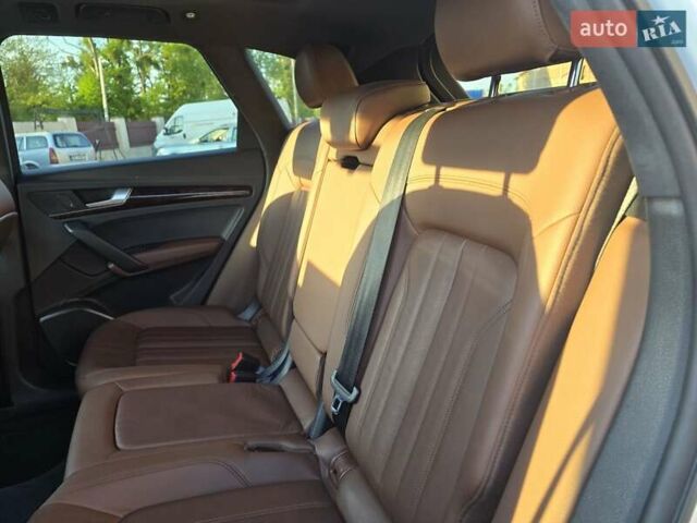 Белый Ауди Ку 5, объемом двигателя 2 л и пробегом 209 тыс. км за 20900 $, фото 60 на Automoto.ua