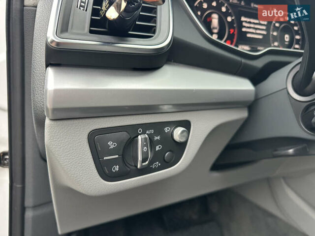 Белый Ауди Ку 5, объемом двигателя 1.98 л и пробегом 206 тыс. км за 25900 $, фото 31 на Automoto.ua