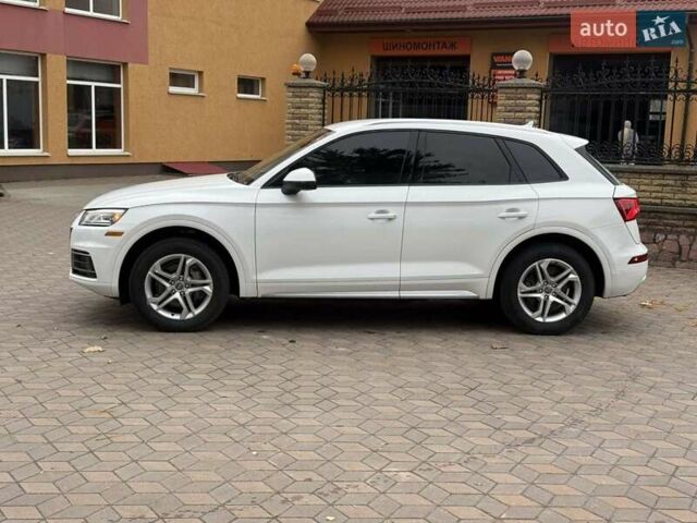 Білий Ауді Ку 5, об'ємом двигуна 2 л та пробігом 87 тис. км за 20998 $, фото 1 на Automoto.ua