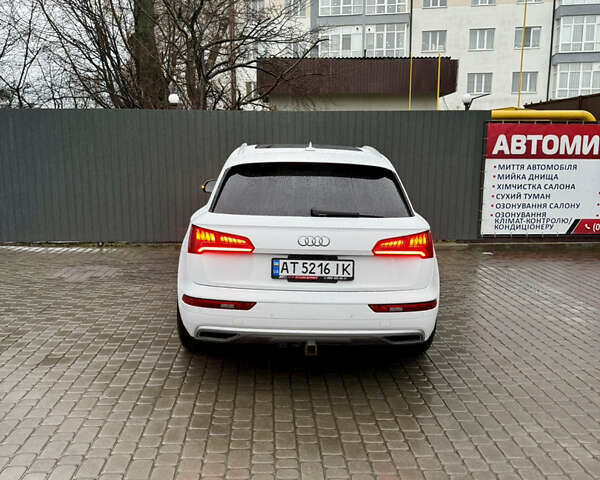 Білий Ауді Ку 5, об'ємом двигуна 1.98 л та пробігом 229 тис. км за 22400 $, фото 44 на Automoto.ua