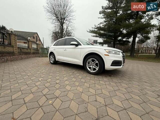 Білий Ауді Ку 5, об'ємом двигуна 2 л та пробігом 87 тис. км за 20998 $, фото 13 на Automoto.ua