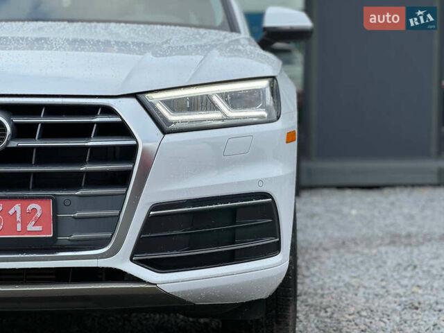 Белый Ауди Ку 5, объемом двигателя 2 л и пробегом 100 тыс. км за 27900 $, фото 3 на Automoto.ua