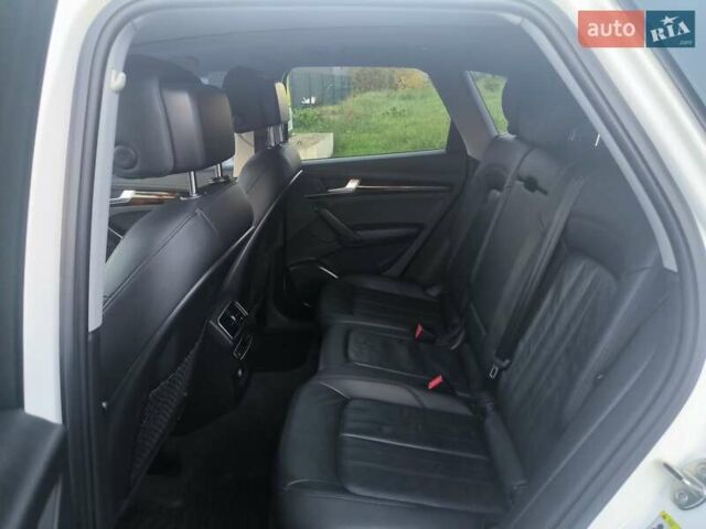 Белый Ауди Ку 5, объемом двигателя 1.98 л и пробегом 211 тыс. км за 18700 $, фото 28 на Automoto.ua