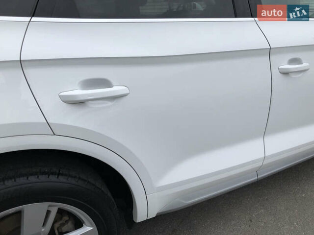 Белый Ауди Ку 5, объемом двигателя 2 л и пробегом 155 тыс. км за 17980 $, фото 22 на Automoto.ua