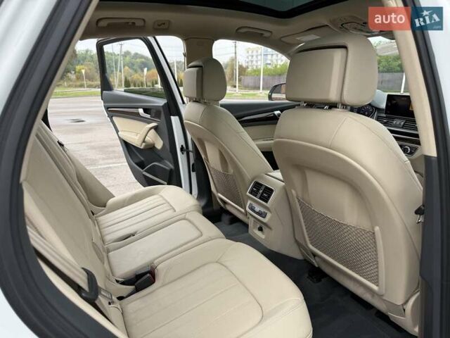 Білий Ауді Ку 5, об'ємом двигуна 1.98 л та пробігом 60 тис. км за 31500 $, фото 65 на Automoto.ua