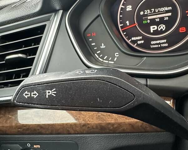 Білий Ауді Ку 5, об'ємом двигуна 2 л та пробігом 206 тис. км за 23600 $, фото 41 на Automoto.ua