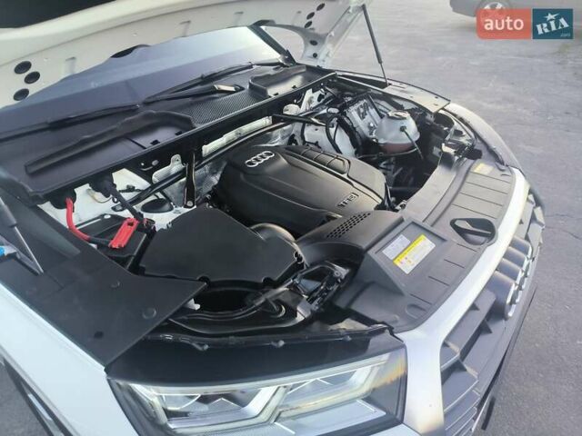 Белый Ауди Ку 5, объемом двигателя 1.98 л и пробегом 211 тыс. км за 18700 $, фото 20 на Automoto.ua