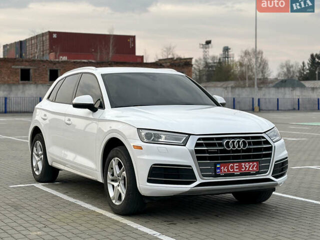 Белый Ауди Ку 5, объемом двигателя 2 л и пробегом 162 тыс. км за 20900 $, фото 4 на Automoto.ua