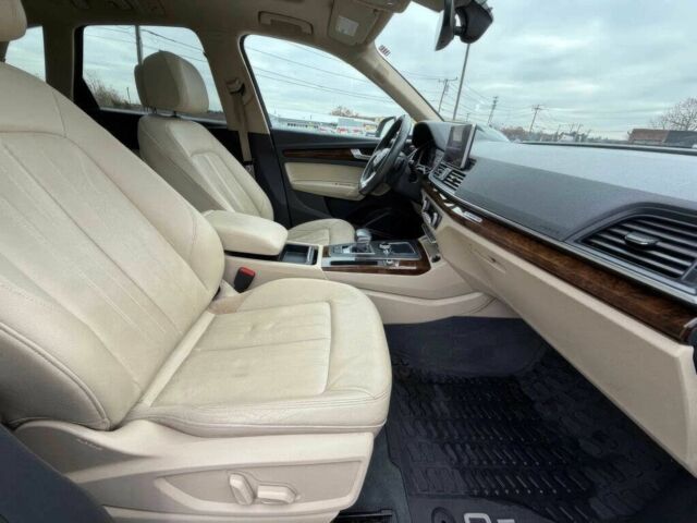 Белый Ауди Ку 5, объемом двигателя 2 л и пробегом 49 тыс. км за 19700 $, фото 8 на Automoto.ua