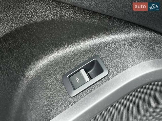 Белый Ауди Ку 5, объемом двигателя 2 л и пробегом 209 тыс. км за 25990 $, фото 8 на Automoto.ua