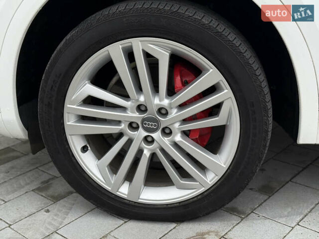 Білий Ауді Ку 5, об'ємом двигуна 2 л та пробігом 194 тис. км за 24500 $, фото 8 на Automoto.ua