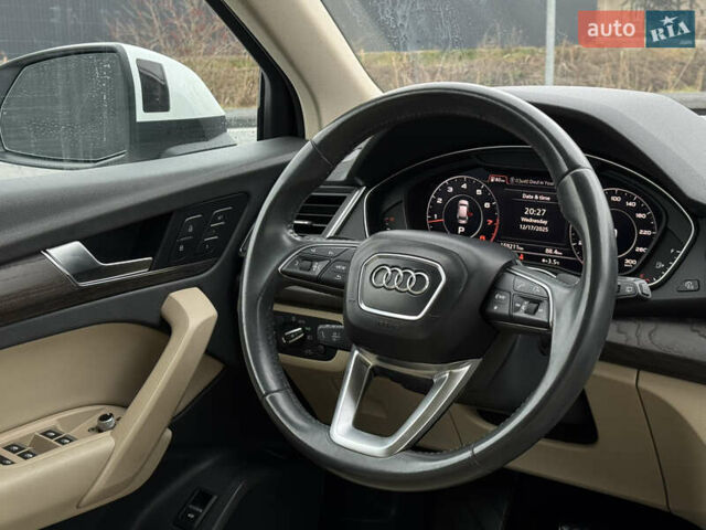 Білий Ауді Ку 5, об'ємом двигуна 1.98 л та пробігом 159 тис. км за 24699 $, фото 40 на Automoto.ua