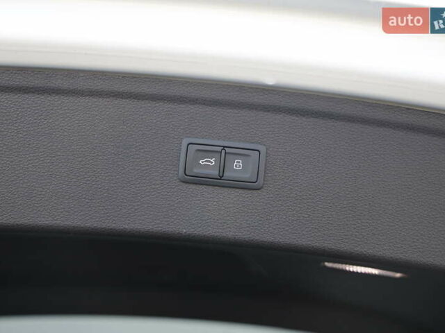 Білий Ауді Ку 5, об'ємом двигуна 1.98 л та пробігом 120 тис. км за 28500 $, фото 16 на Automoto.ua